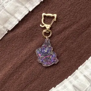 Lyney's Hat Keychain - Burucheri